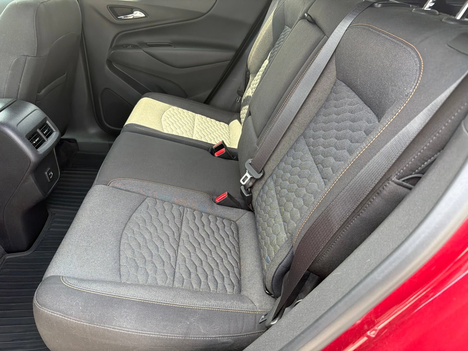 Used 2020 Chevrolet Equinox LT w/ Driver Convenience Package FWD image 27