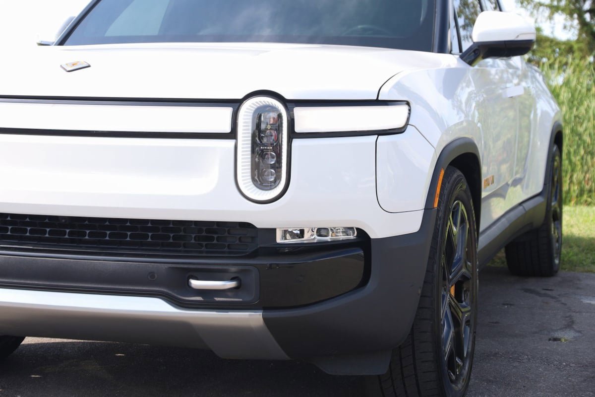 Used 2022 Rivian R1T Adventure image 77