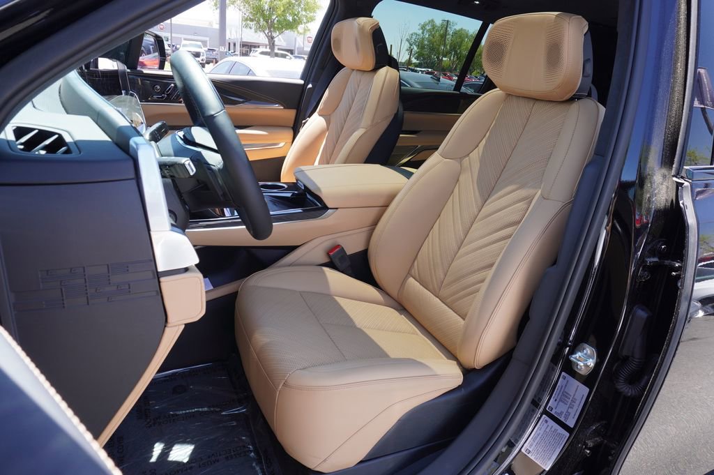 New 2025 Cadillac Escalade IQ Luxury 2 image 14
