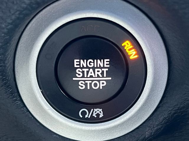 Used 2023 Chrysler Pacifica Pinnacle image 33