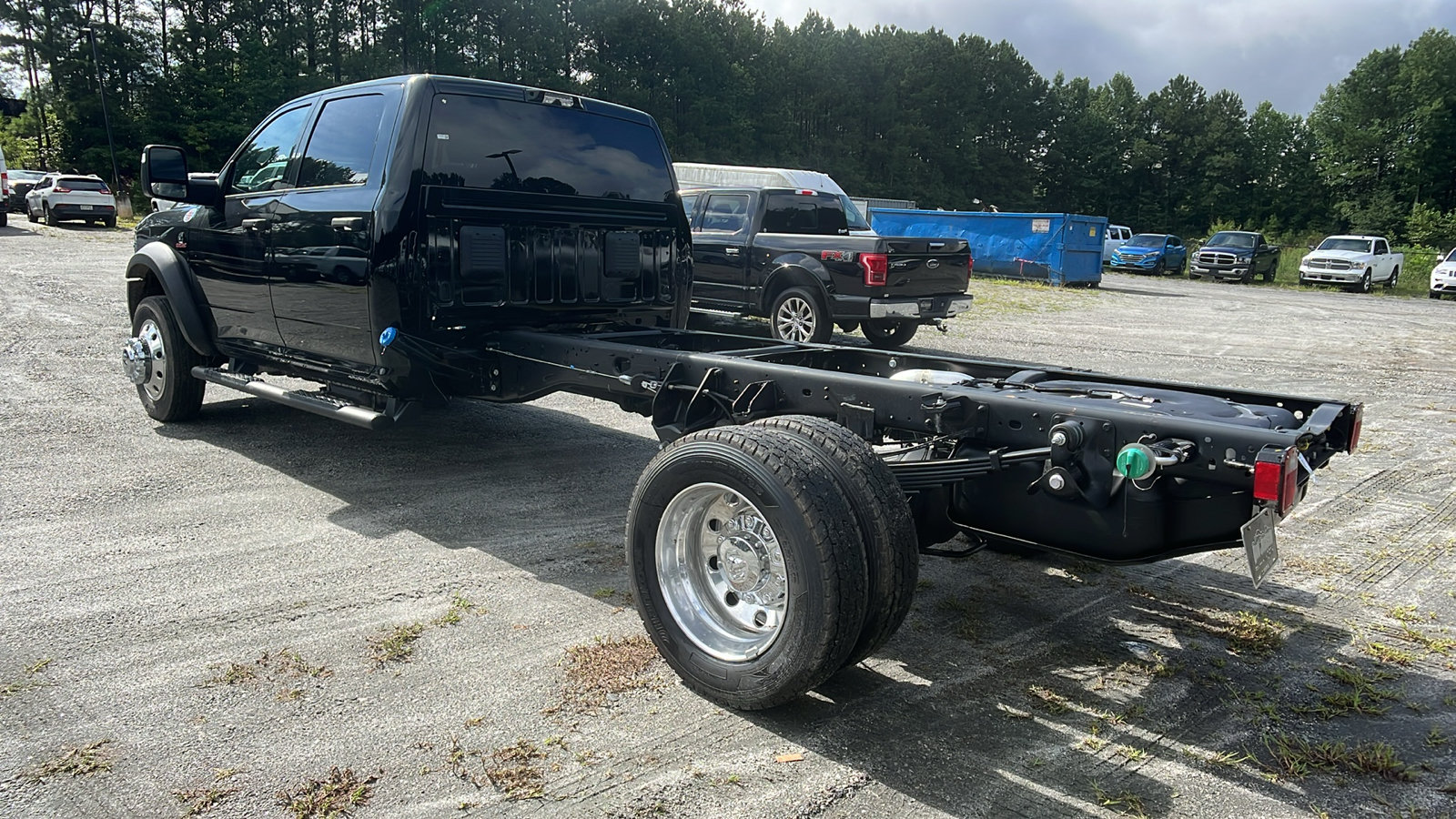 New 2025 RAM 5500 Tradesman w/ Safety Group AWD/4WD image 10