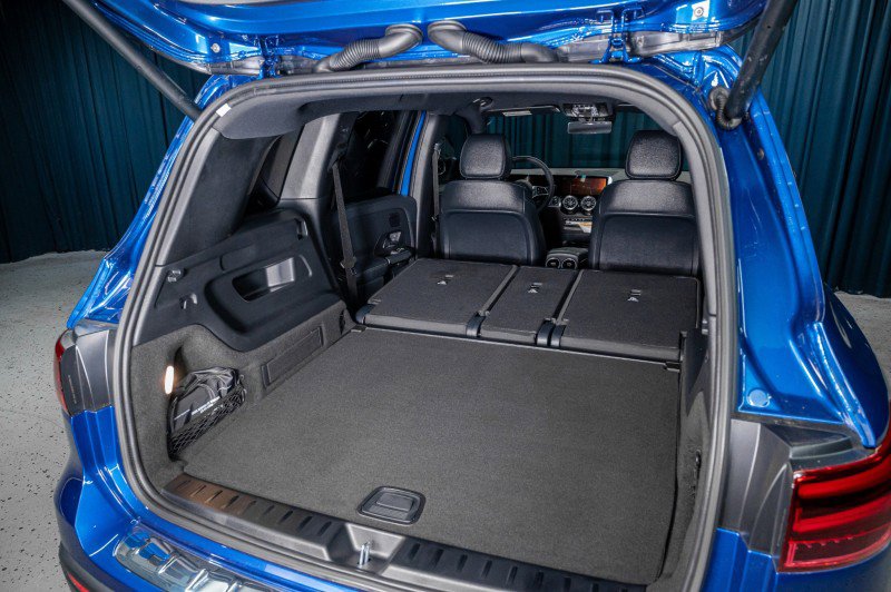 New 2025 Mercedes-Benz EQB 300 4MATIC image 7