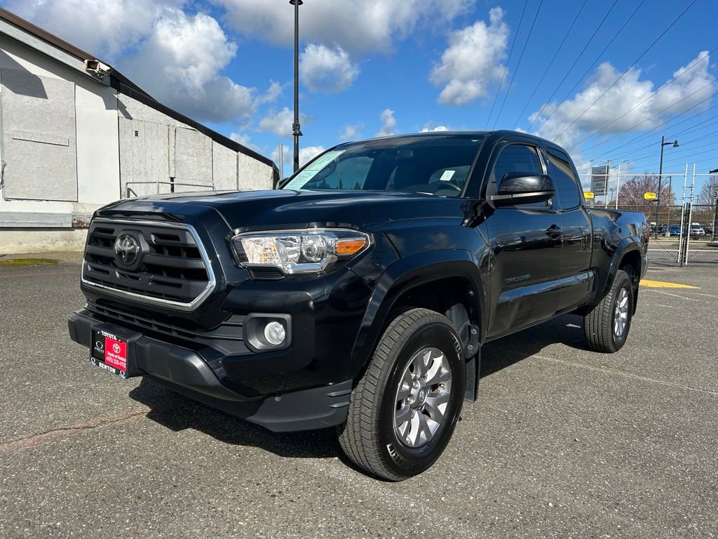 Certified 2018 Toyota Tacoma SR5 w/ SR5 Appearance Package (SM) AWD/4WD image 1