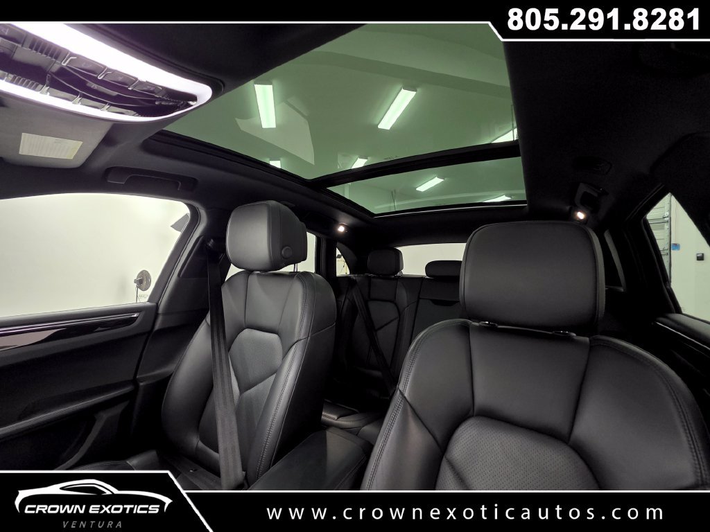 Used 2021 Porsche Macan AWD/4WD image 27