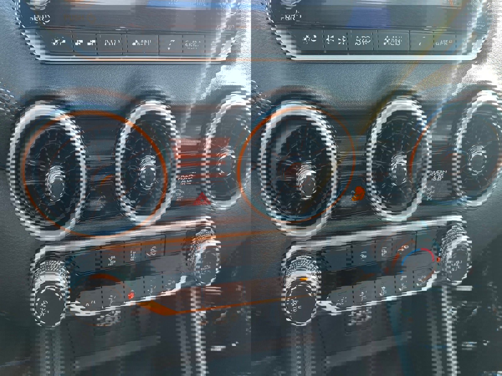 Used 2023 Nissan Sentra SV image 14