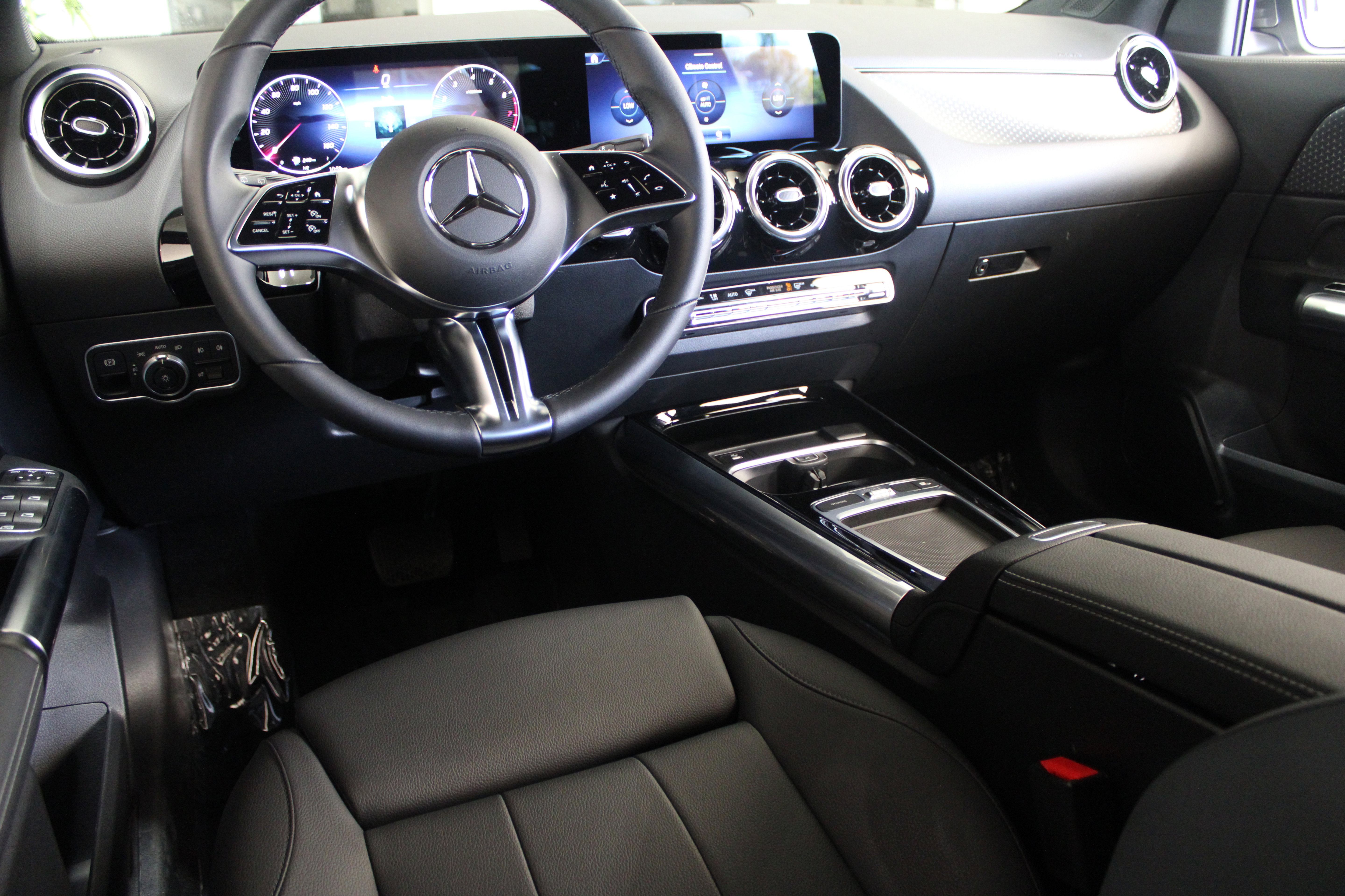 Used 2026 Mercedes-Benz GLA 250 image 5