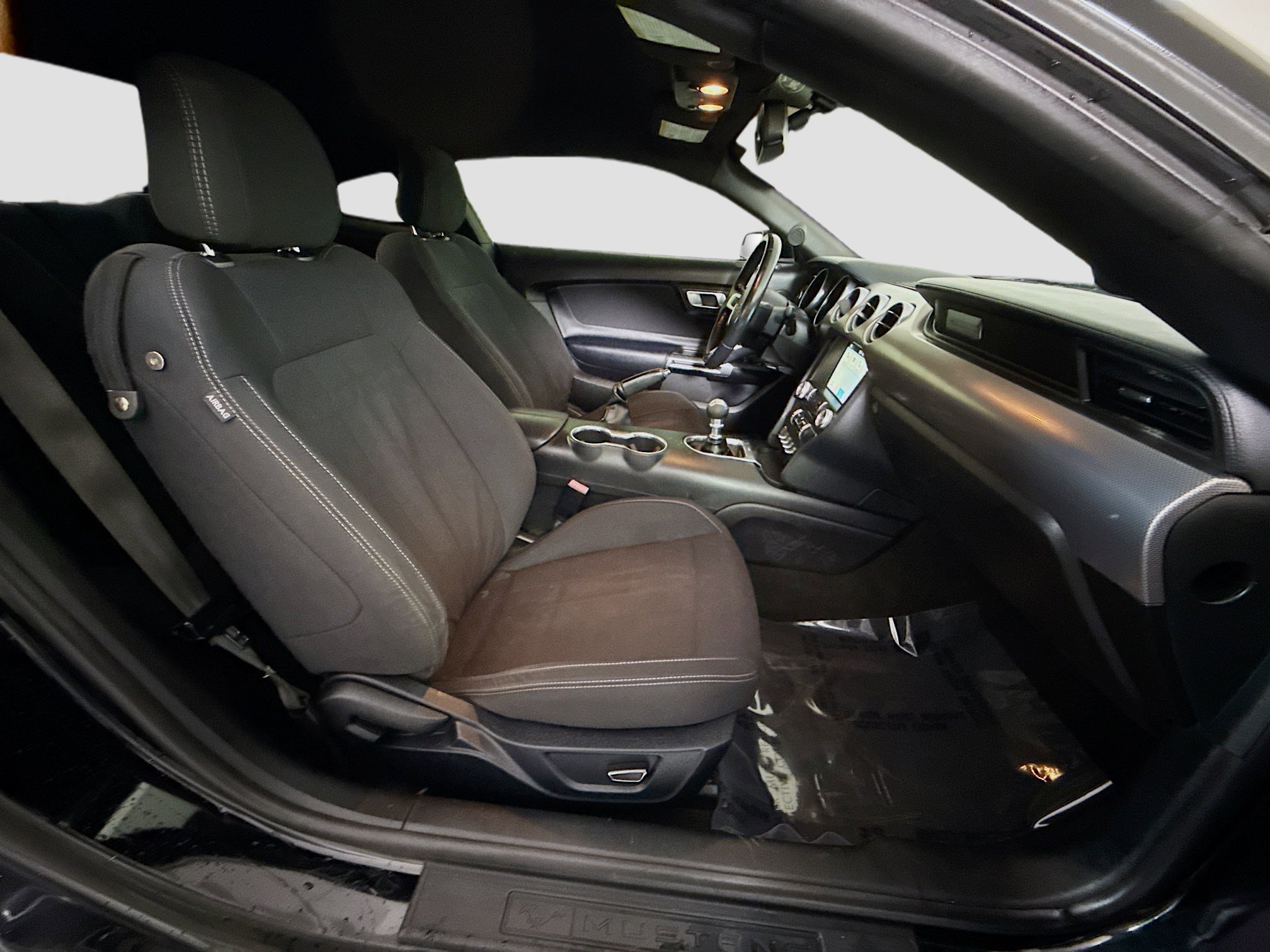 Used 2018 Ford Mustang EcoBoost w/ Equipment Group 101A image 27