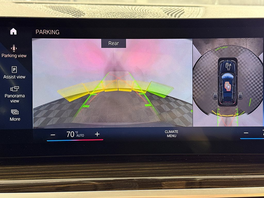 Used 2023 BMW X7 xDrive40i w/ Premium Package image 49