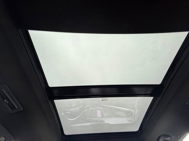 Certified 2025 Cadillac XT6 Premium Luxury w/ Technology Package FWD image 6