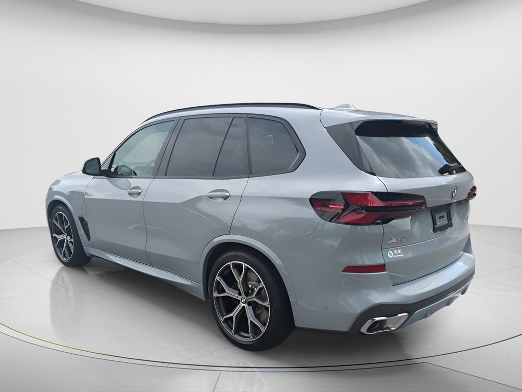 New 2026 BMW X5 xDrive50e w/ M Sport Package AWD/4WD image 7