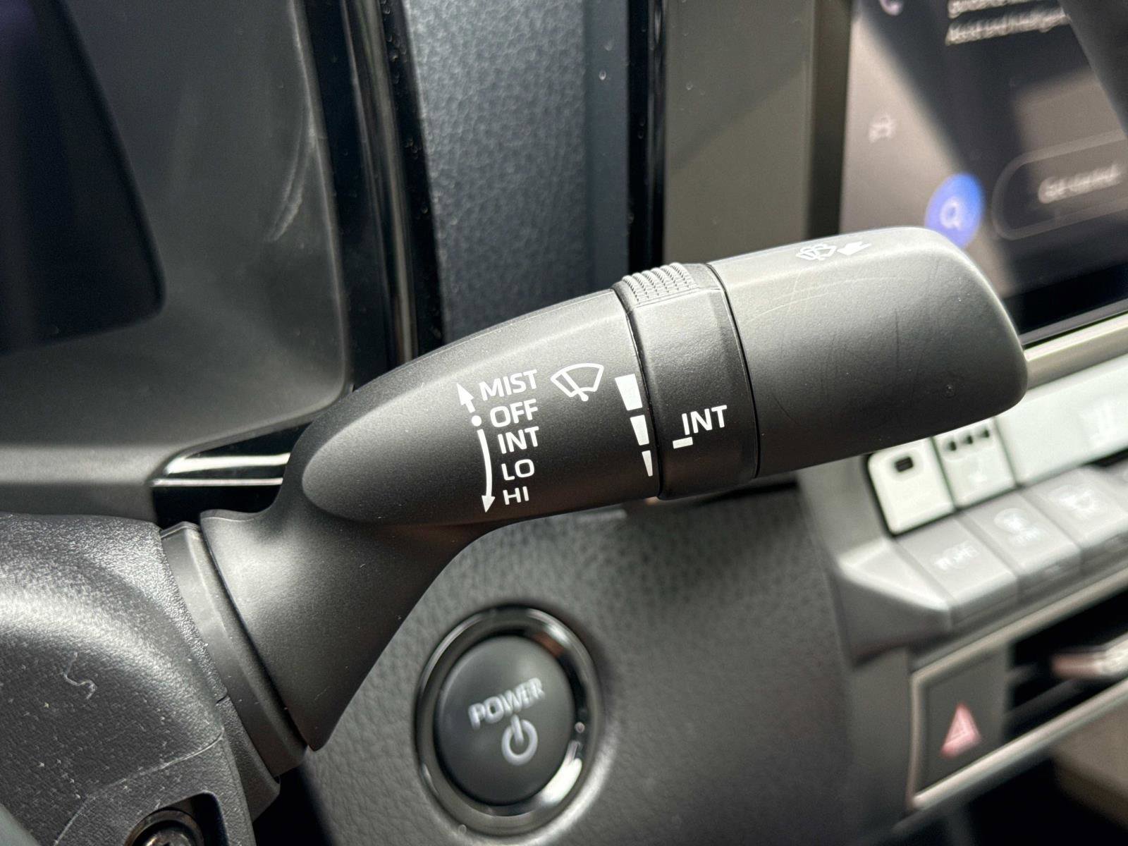 Used 2025 Toyota Camry XLE image 10