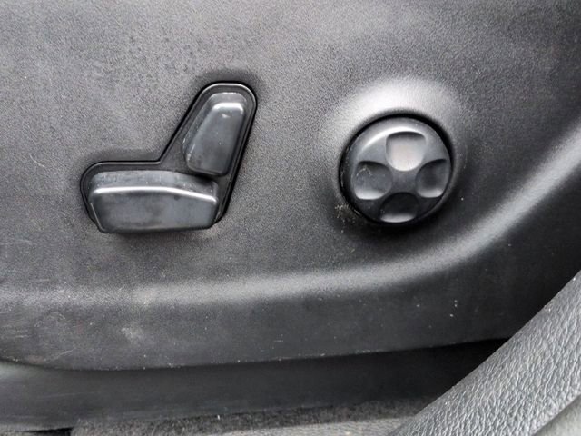 Certified 2019 Jeep Cherokee Latitude Plus w/ Cold Weather Group image 13