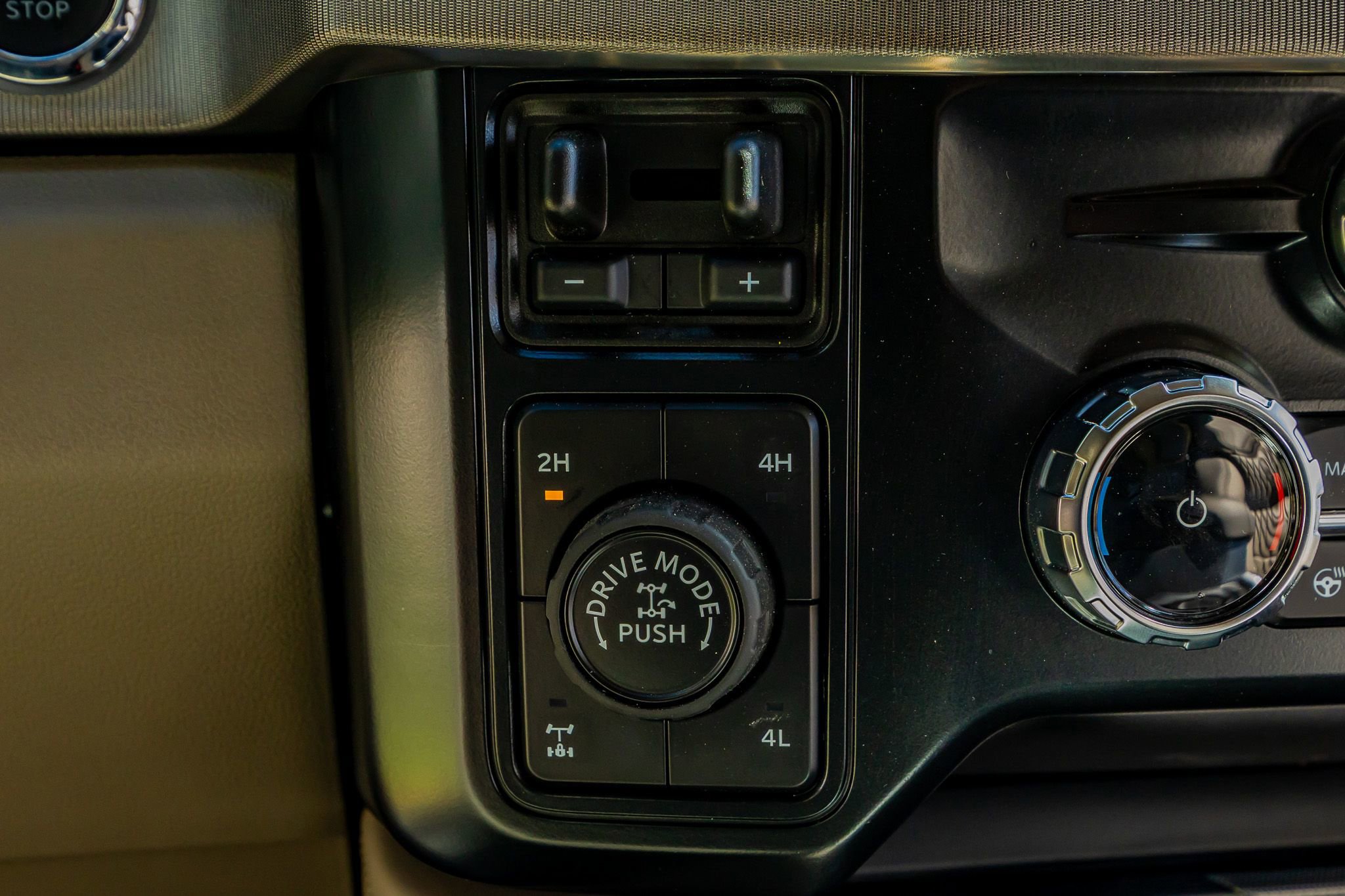 Used 2026 Ford F350 Platinum w/ Platinum Plus Package AWD/4WD image 24