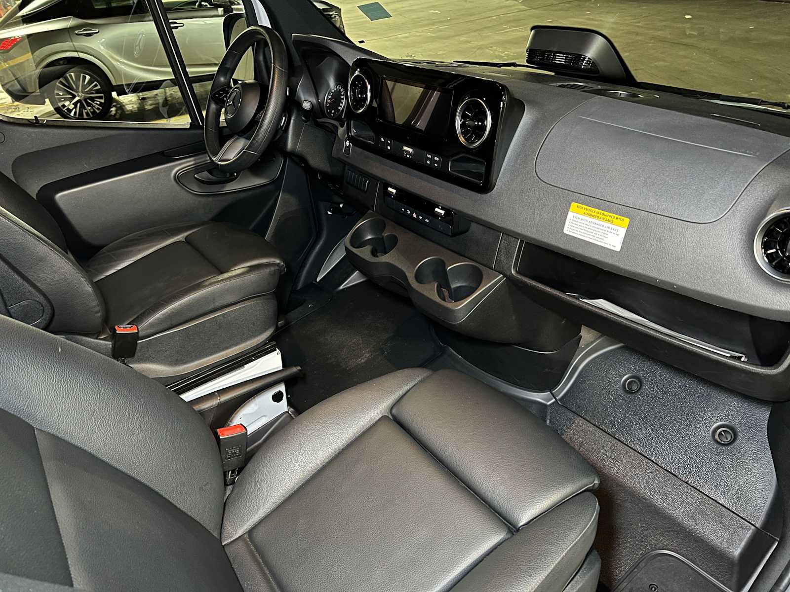 Used 2025 Mercedes-Benz Sprinter 2500 image 11