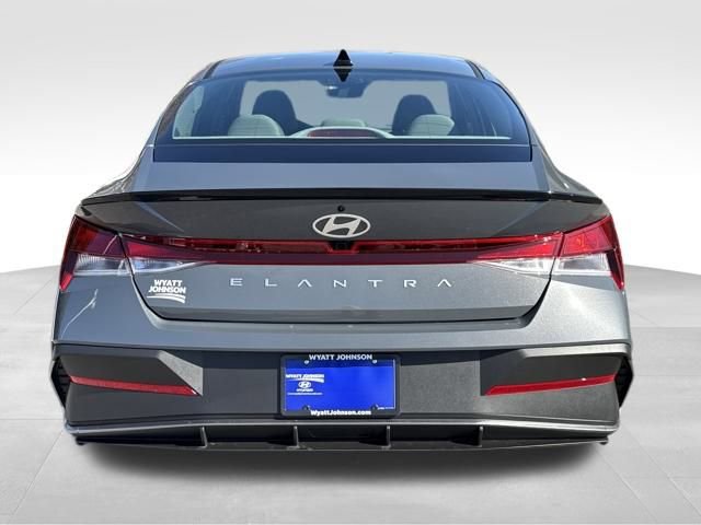 New 2026 Hyundai Elantra Sport FWD image 4