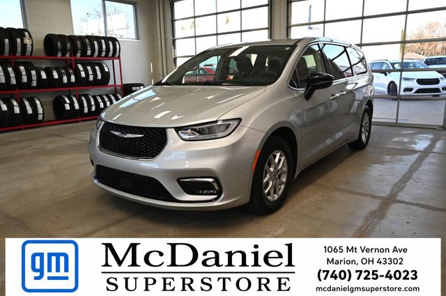 Used 2024 Chrysler Pacifica Touring-L