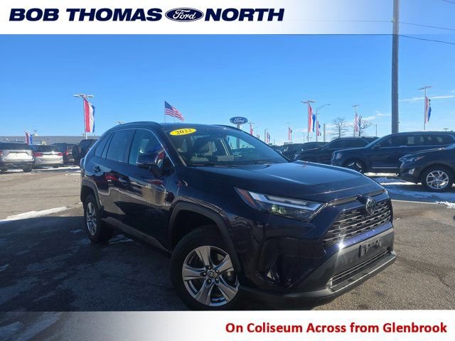 Used 2022 Toyota RAV4 XLE image 1