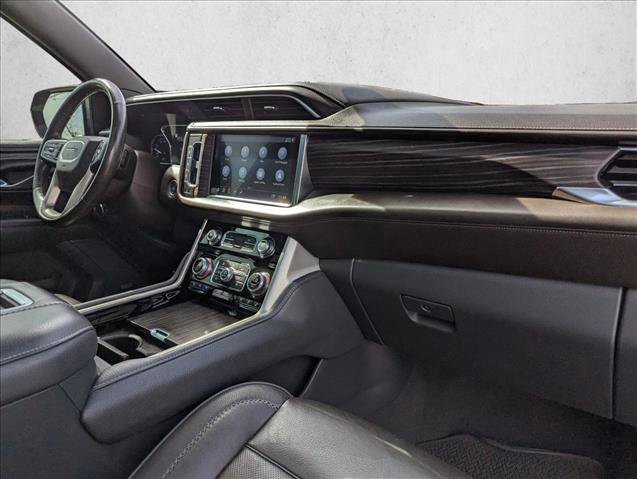 Used 2021 GMC Yukon Denali w/ Denali Premium Package image 23