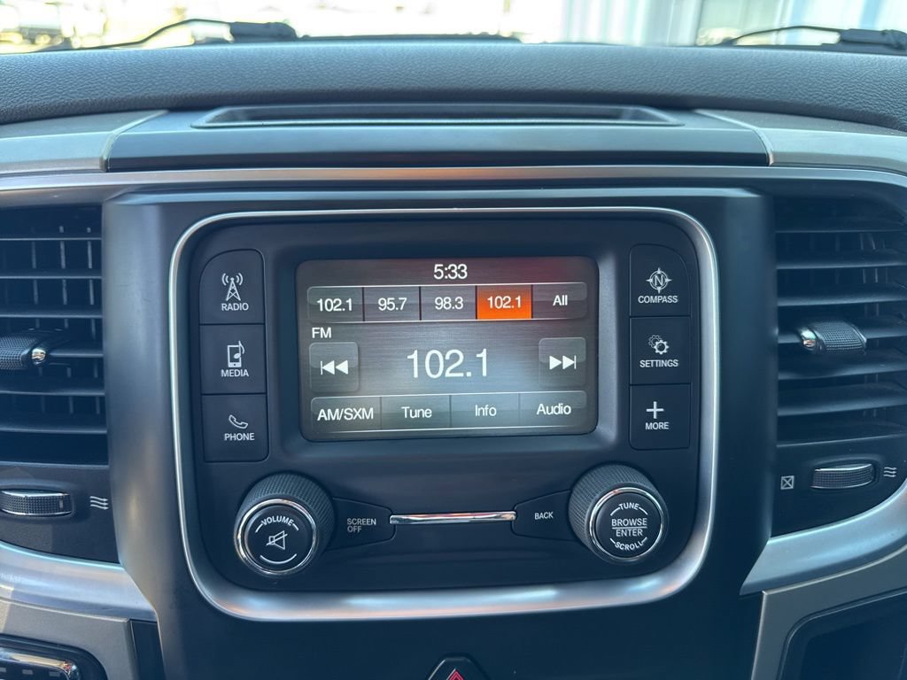 Used 2015 RAM 1500 Classic SLT w/ Luxury Group AWD/4WD image 20