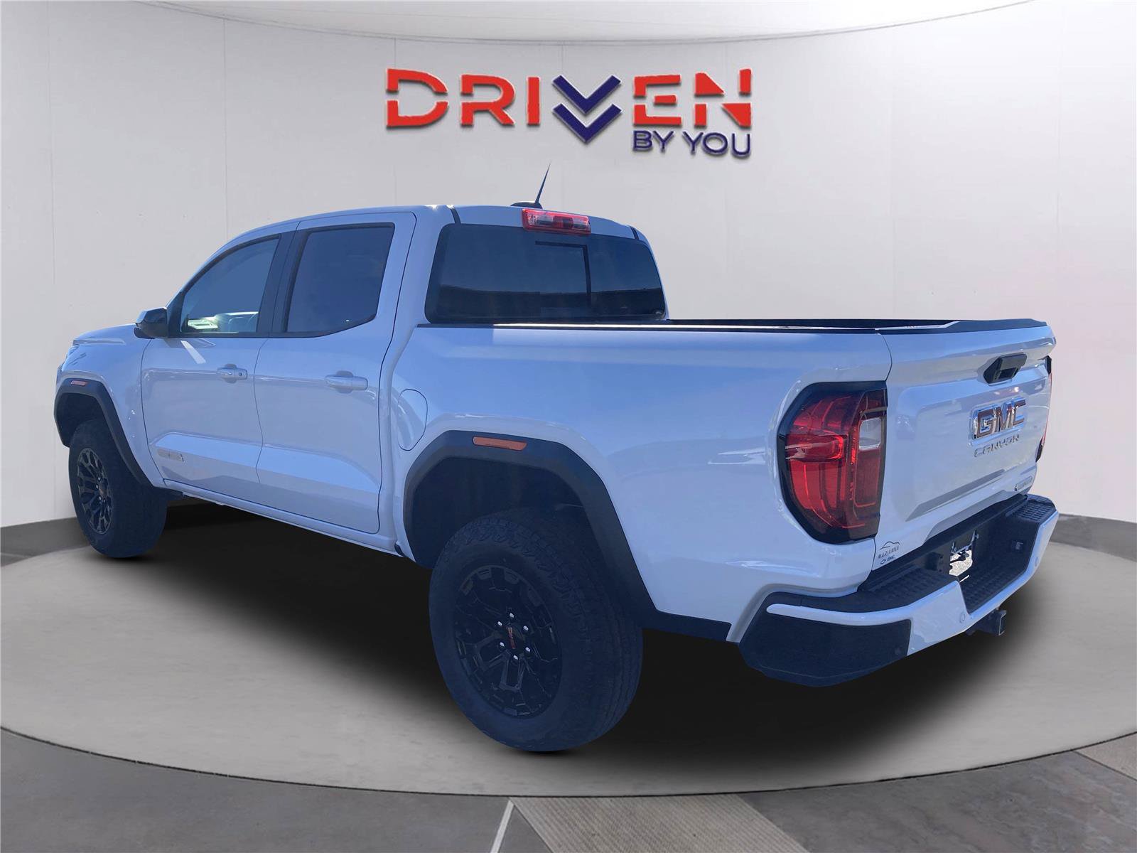 New 2026 GMC Canyon Elevation w/ Convenience Package RWD image 6