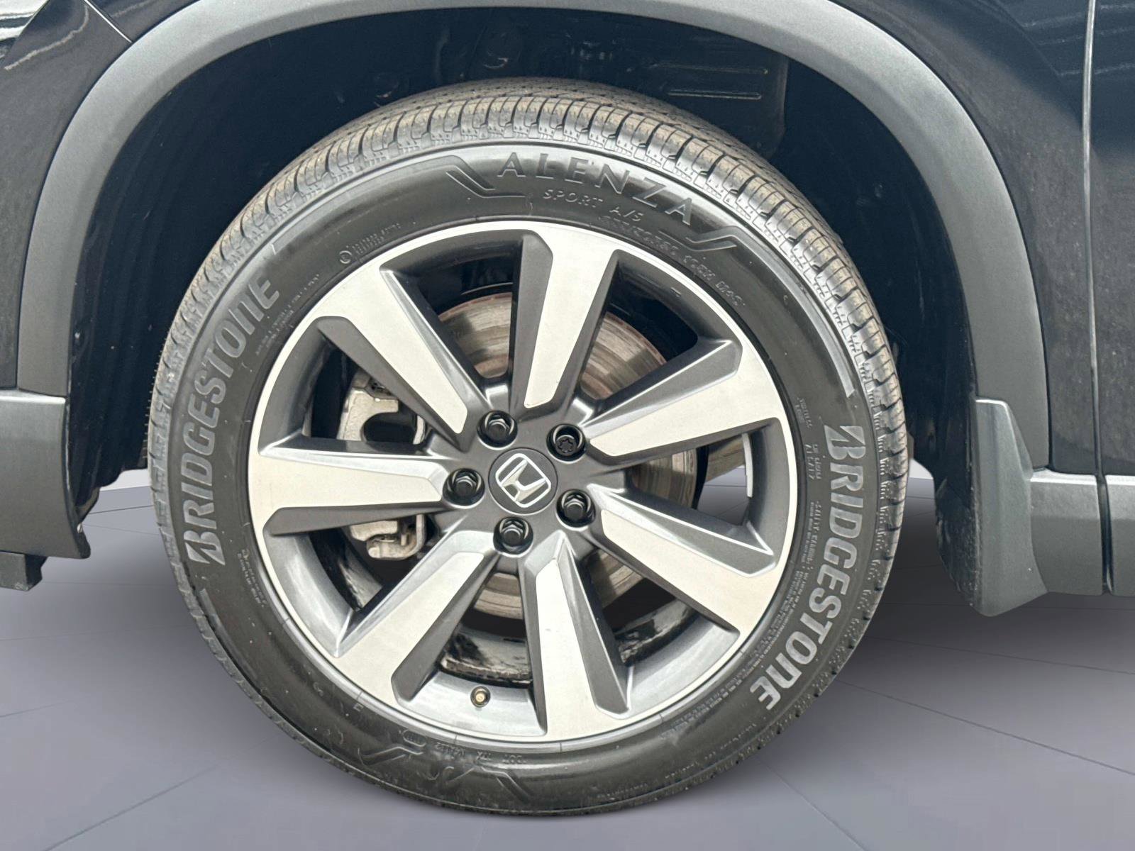 Certified 2023 Honda Pilot Touring image 11