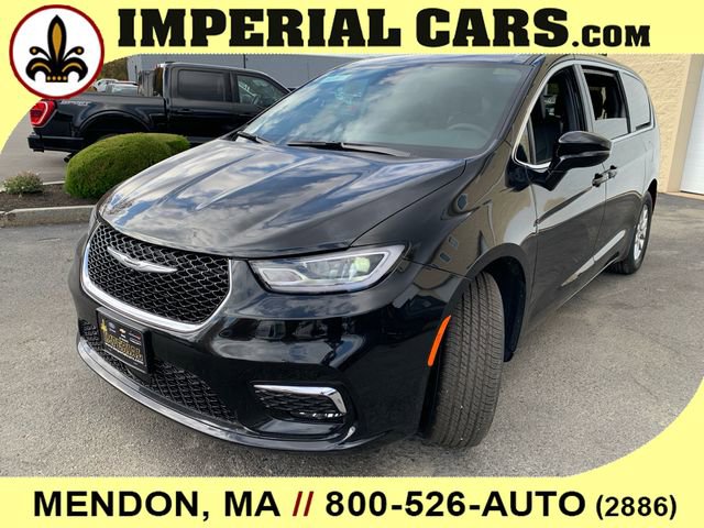 New 2026 Chrysler Pacifica Select image 5