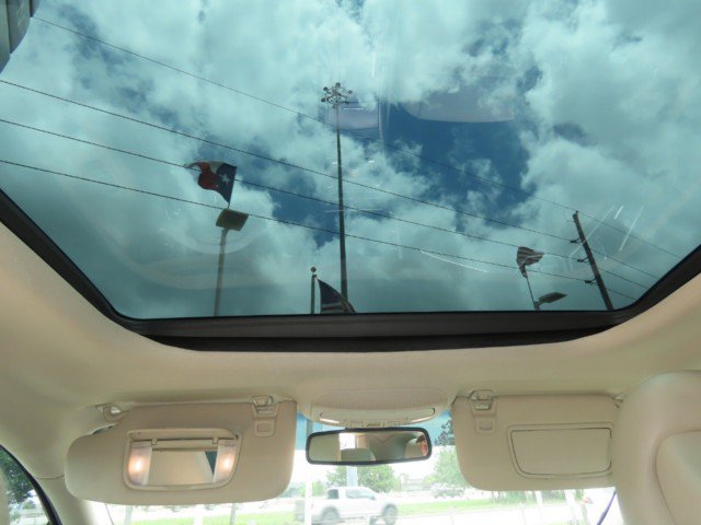 Used 2017 Lincoln MKZ Reserve w/ Technology Package FWD image 21