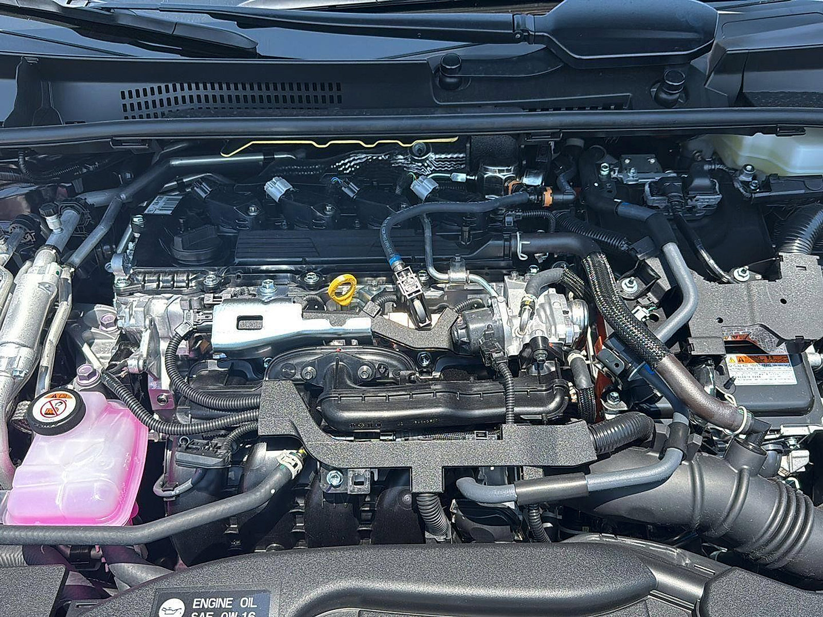 New 2025 Toyota Prius Plug-In Hybrid FWD image 28