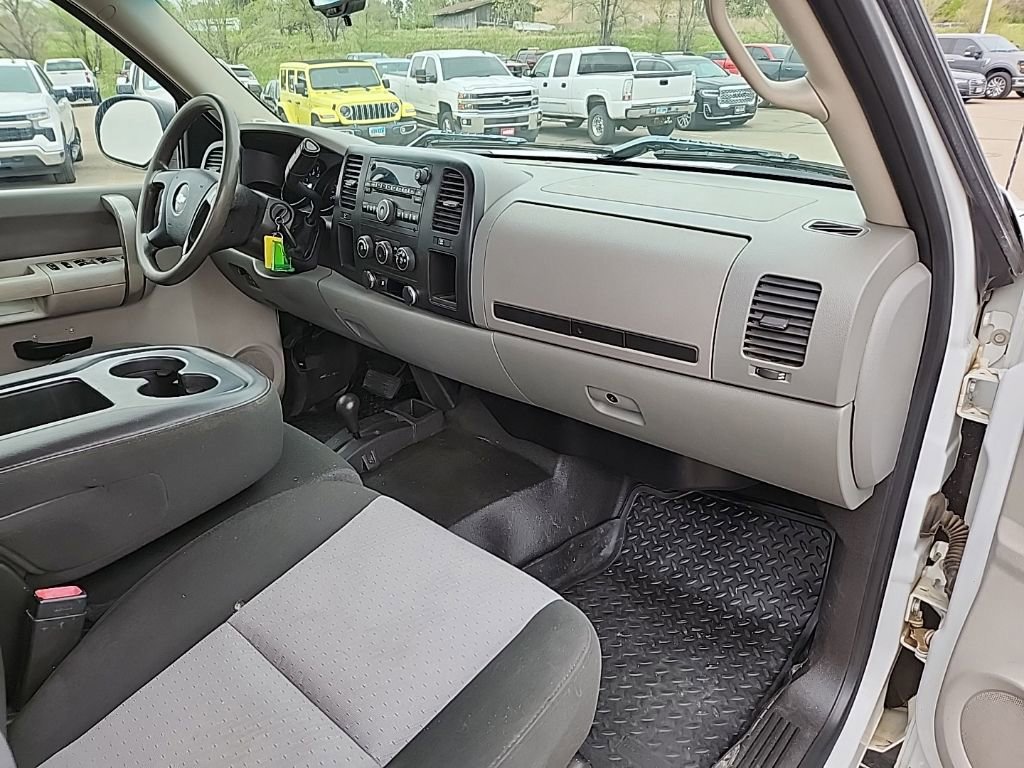 Used 2009 Chevrolet Silverado 1500 W/T AWD/4WD image 34
