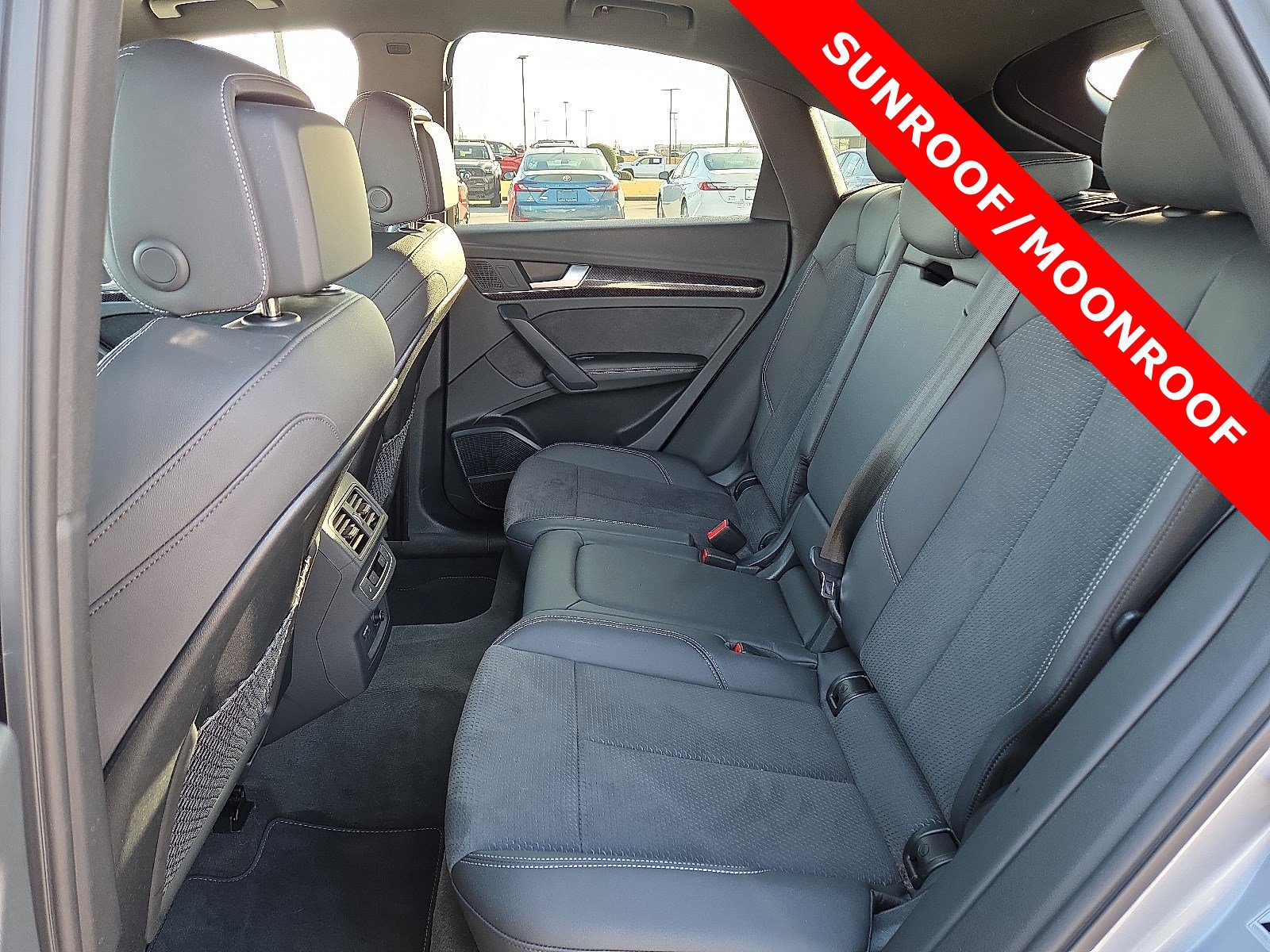 Used 2023 Audi SQ5 Prestige w/ Prestige Package image 10