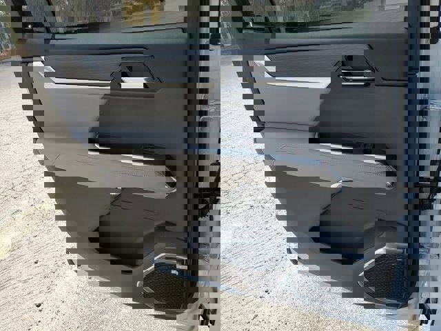 New 2026 GMC Acadia Elevation image 12