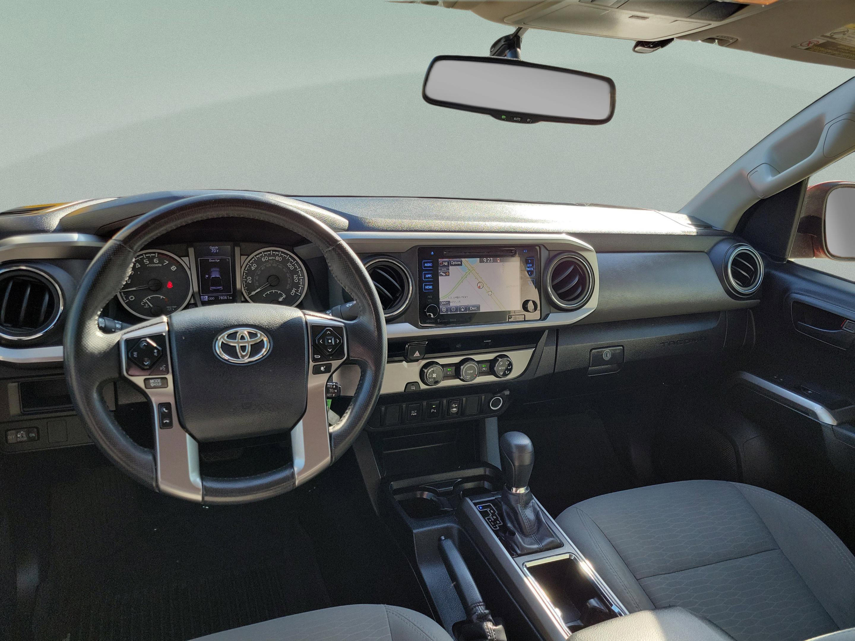 Used 2017 Toyota Tacoma SR5 w/ Tow Package RWD image 20