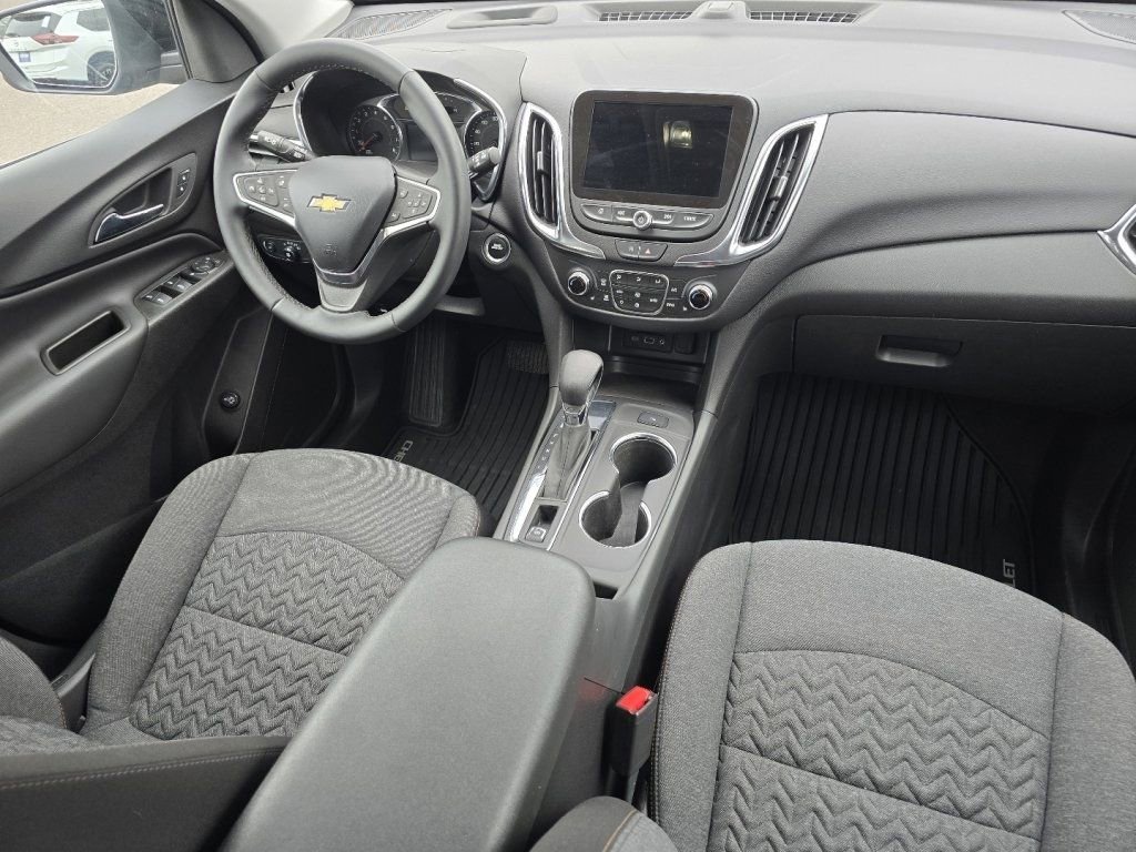 Used 2024 Chevrolet Equinox LT FWD image 18