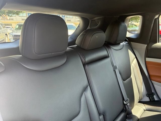 Used 2023 Jeep Compass Limited AWD/4WD image 29