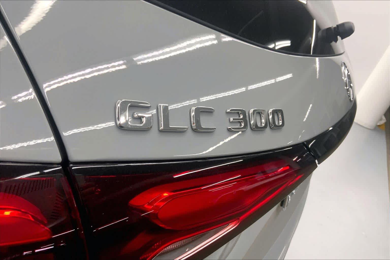 New 2026 Mercedes-Benz GLC 300 image 16