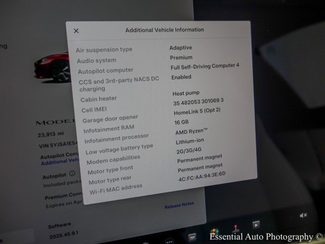 Used 2023 Tesla Model S image 34