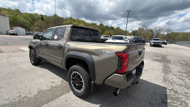 New 2026 Toyota Tacoma TRD Off-Road AWD/4WD image 3