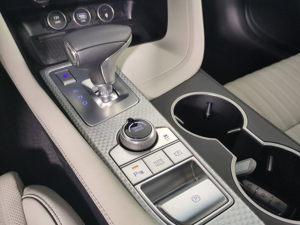 Used 2023 Genesis G70 2.0T w/ Sport Prestige Package image 20