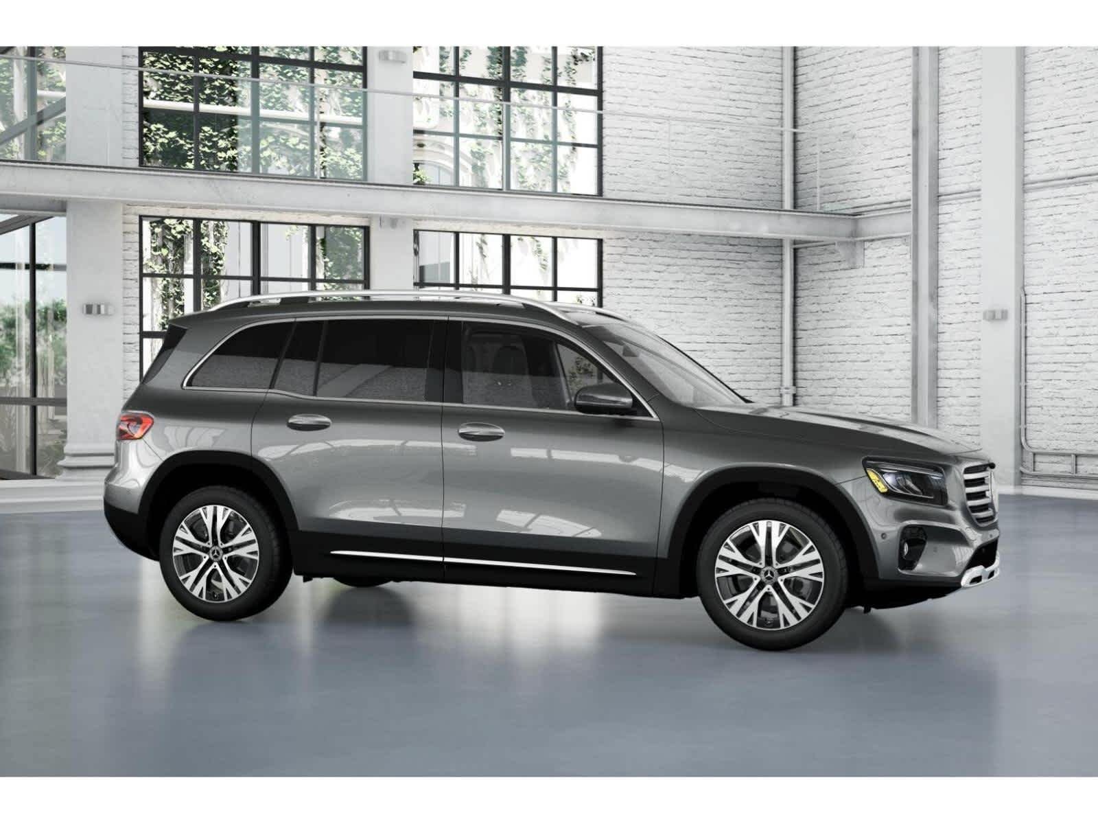 Used 2026 Mercedes-Benz GLB 250 4MATIC image 14