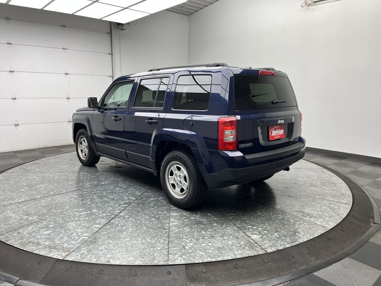 Used 2017 Jeep Patriot Sport w/ Power Value Group FWD image 2