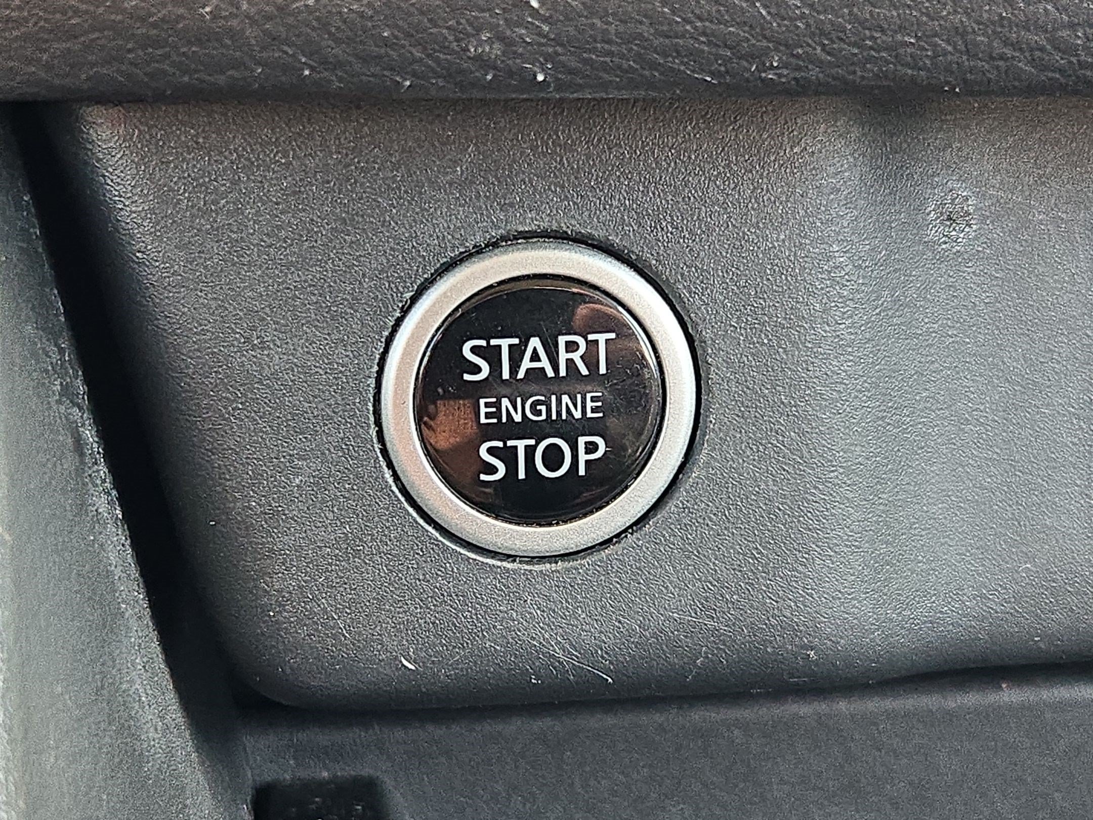 Used 2023 Nissan Rogue SV FWD image 21