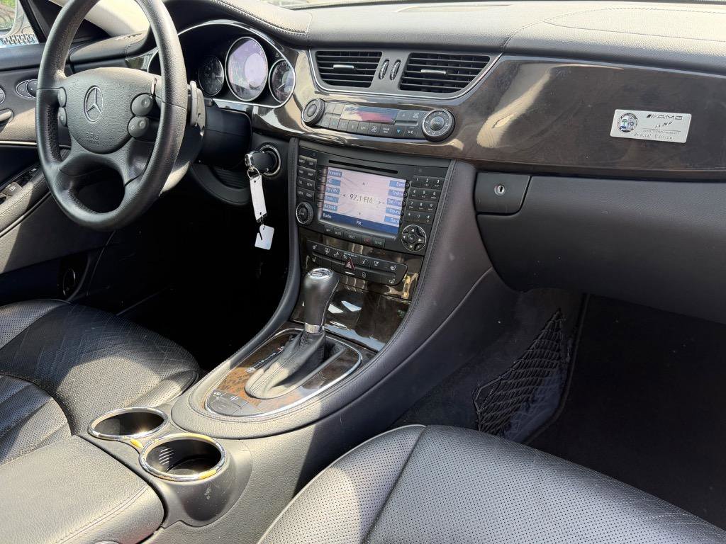 Used 2007 Mercedes-Benz CLS 550 image 17