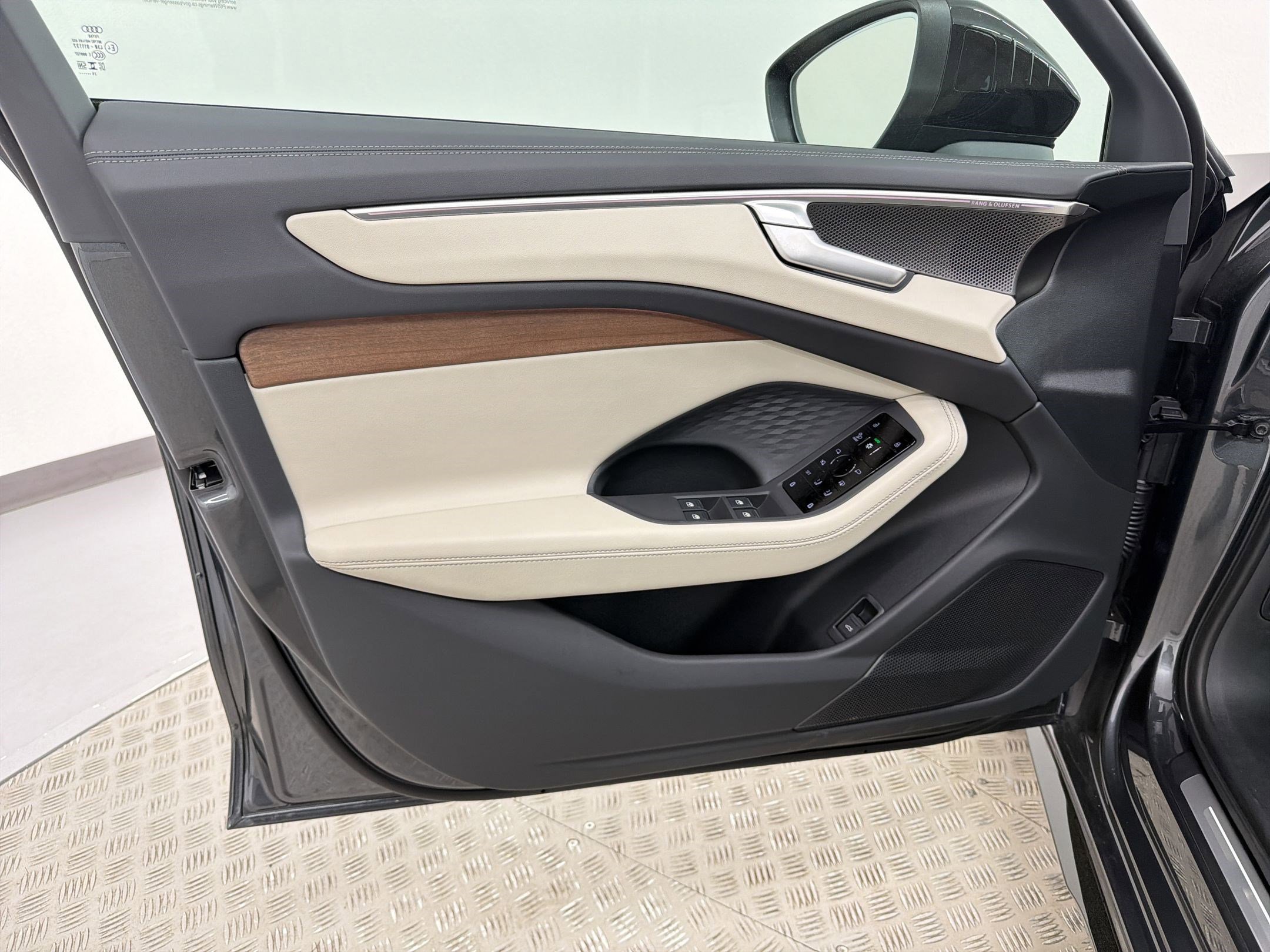 New 2026 Audi A6 Premium Plus image 18