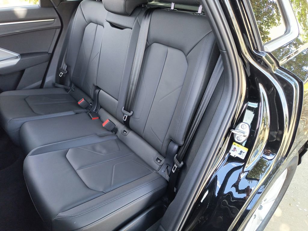 Used 2025 Audi Q3 2.0T Premium w/ Convenience Package image 34