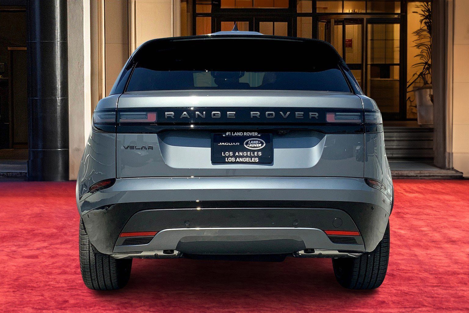 New 2026 Land Rover Range Rover Velar Dynamic SE image 4