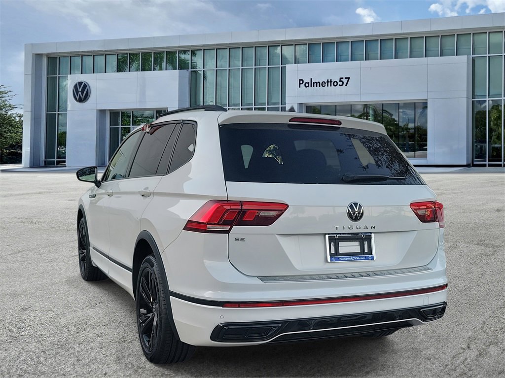 Certified 2024 Volkswagen Tiguan SE R-Line image 4