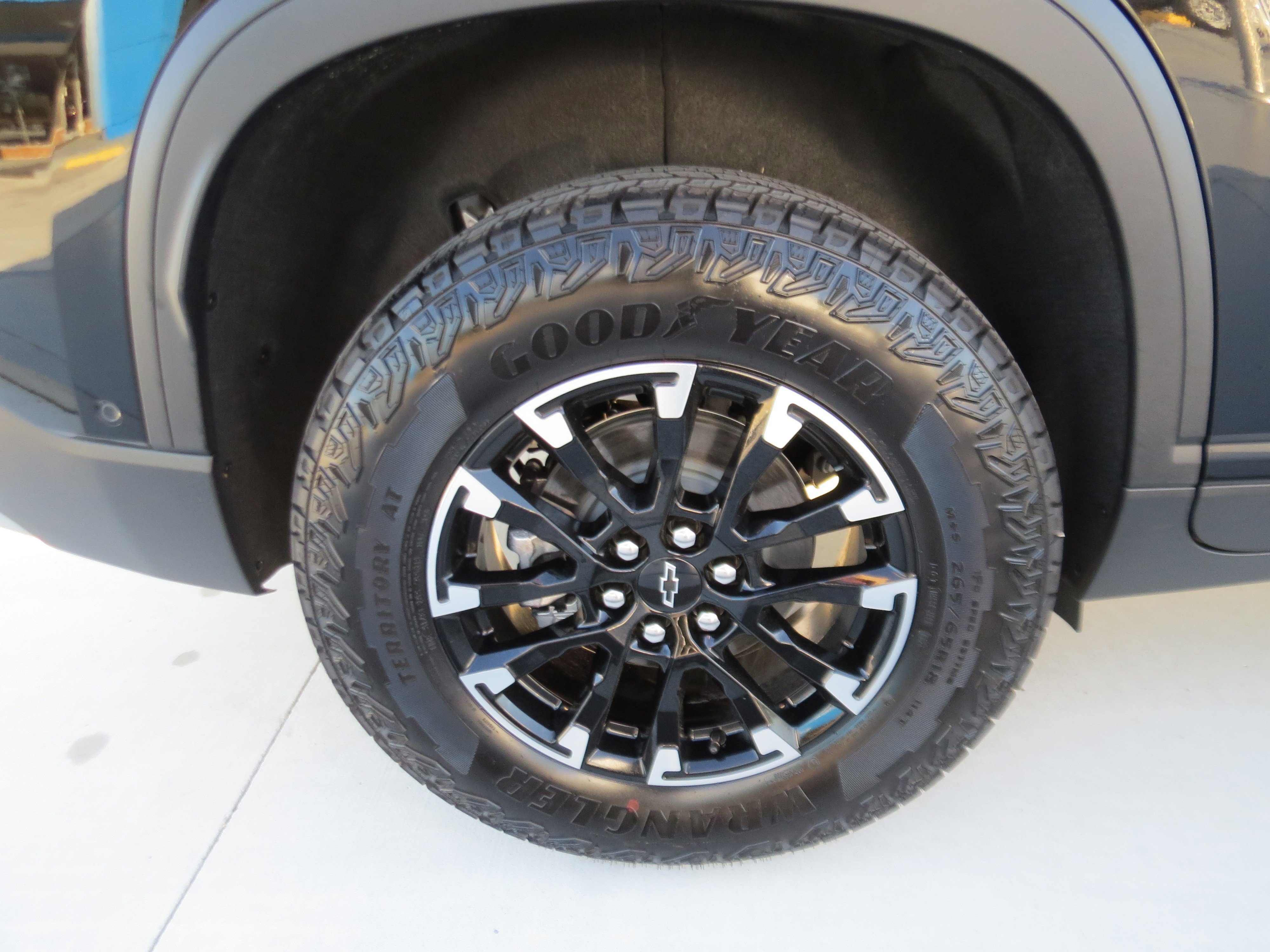New 2026 Chevrolet Traverse Z71 w/ Enhanced Driving Package AWD/4WD image 10