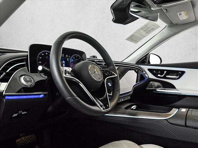 Used 2024 Mercedes-Benz E 350 4MATIC Sedan image 10