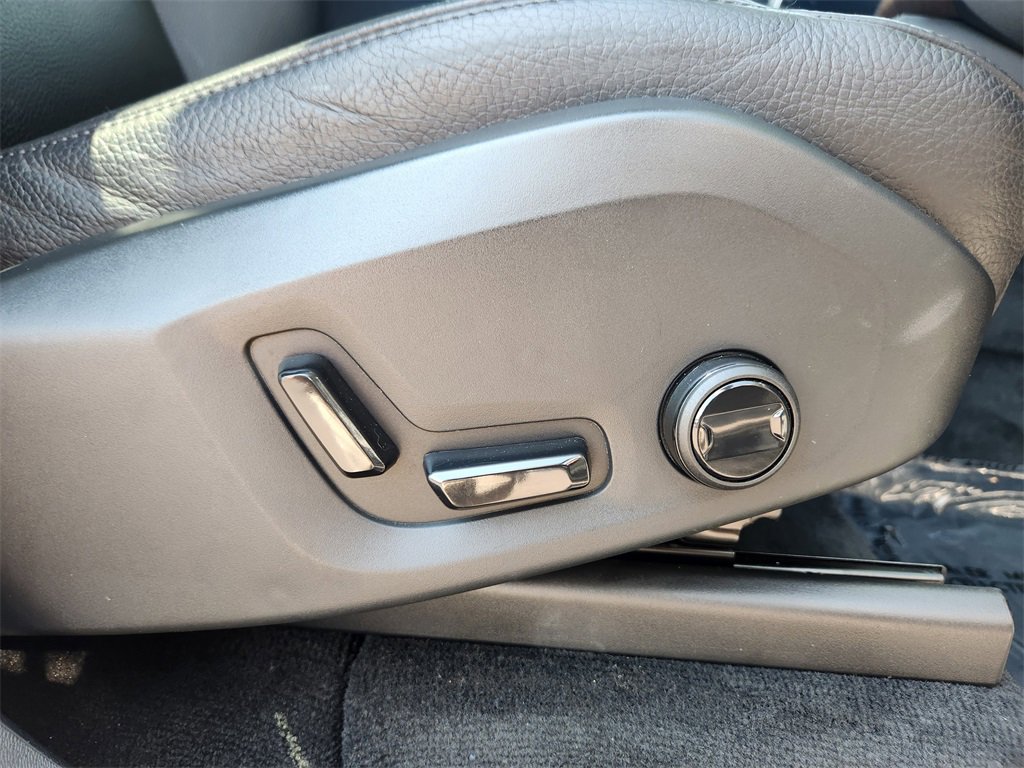 Used 2023 Volvo XC90 T8 Plus w/ Protection Package Premier image 20