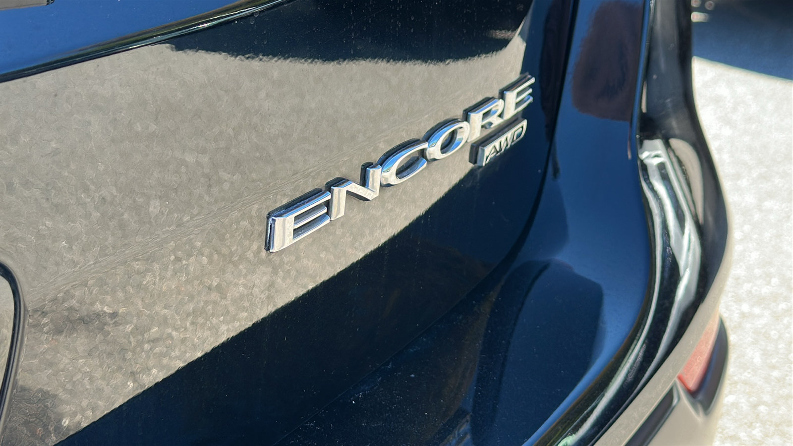 Used 2018 Buick Encore Premium w/ Experience Buick Package AWD/4WD image 11